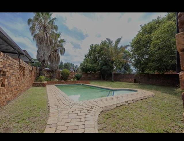 2 BEDROOM APARTMENT FOR SALE IN VORNA VALLEY